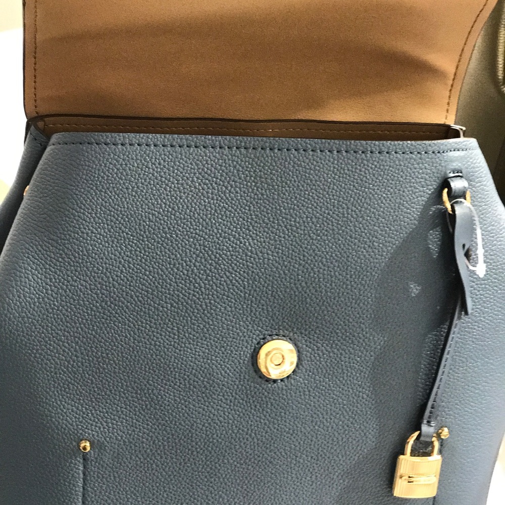 Michael kors hayes medium pebble leather bagpack - Picture 7 of 8